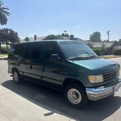 1995 Ford Club Wagon