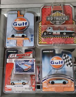 Greenlight Gulf Oil Die-Cast 4-Pack Set