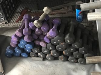 Group dumbbell weights