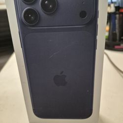 iPhone 17 Pro Max Bundle