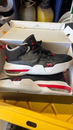 Air Jordan stay loyal size 10
