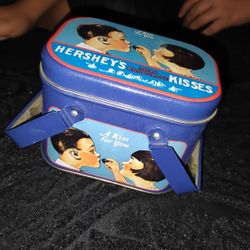 Hershey Tin