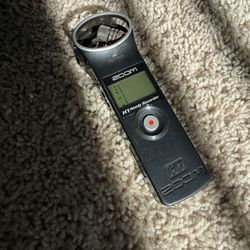 ZOOM H1 Ultra Portable Recorder