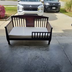 Gently Used Toddler Bed And Mattress 