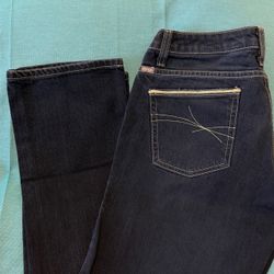 Dark Wash Denim Jeans with Contrast Stitching