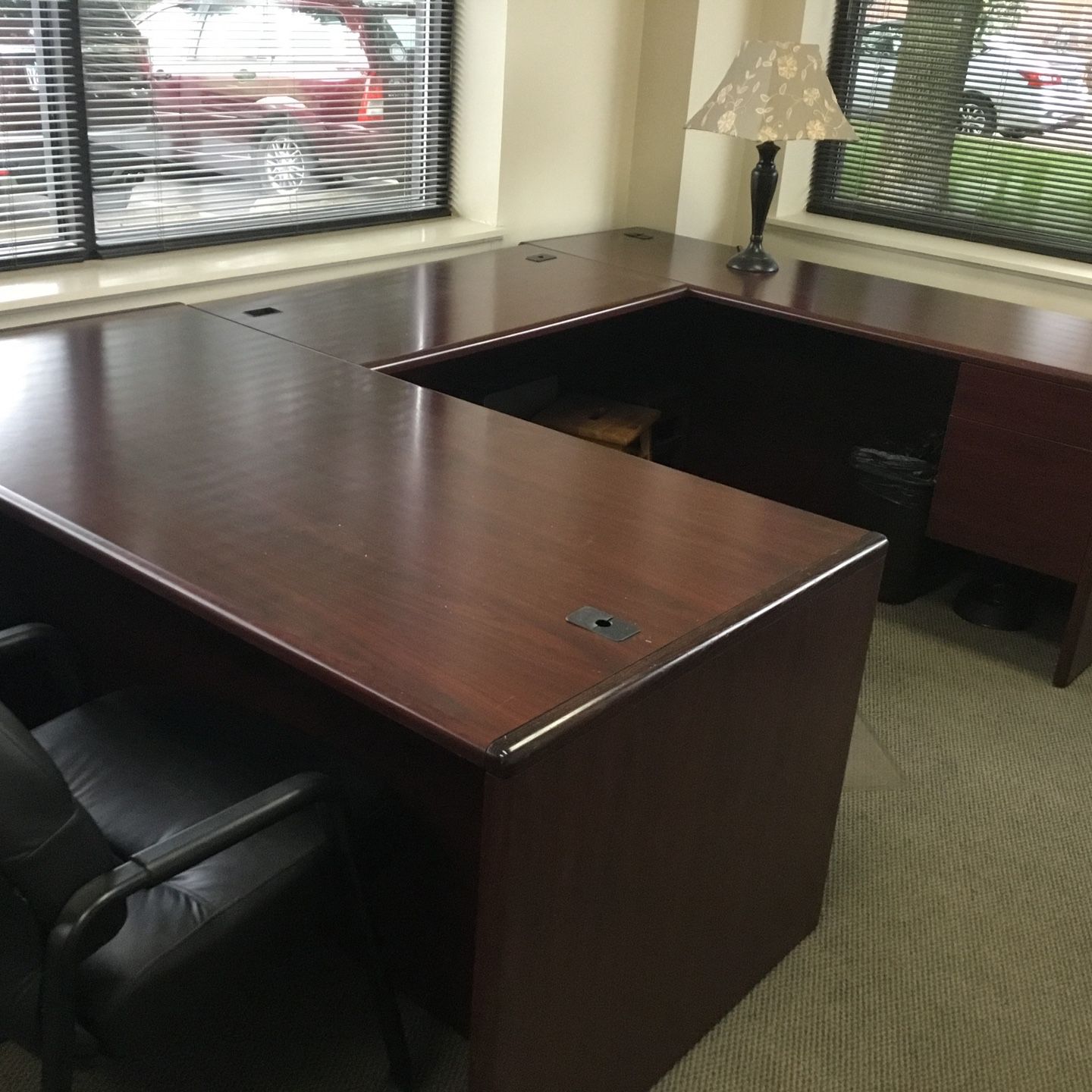 Hon Executive Desk