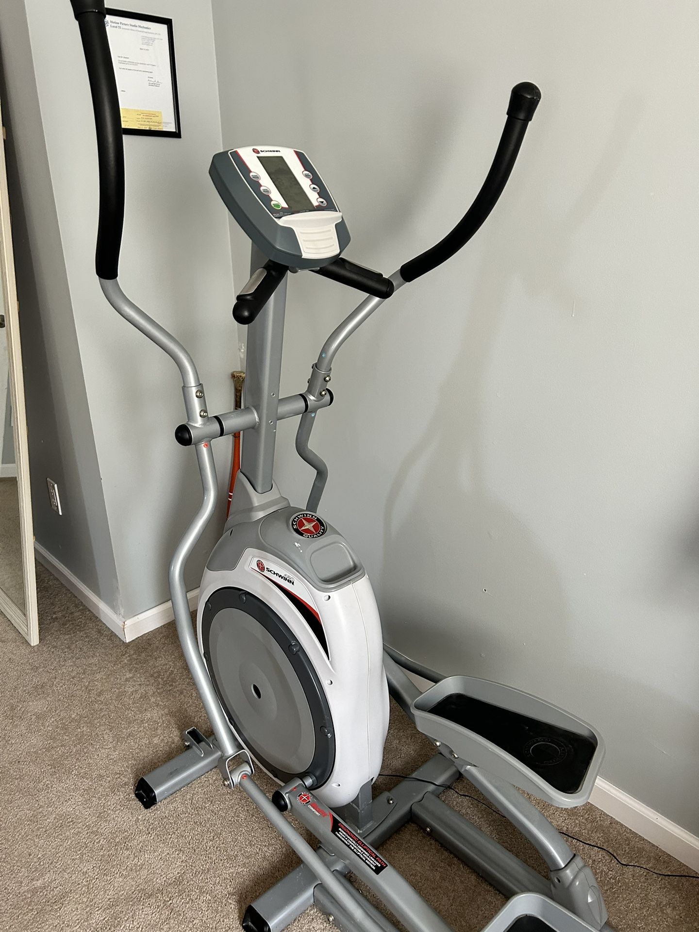 Schwinn 420 elliptical hot sale