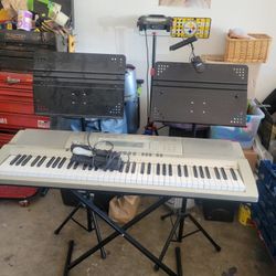 Keyboard Stands With 2 Music Stands 