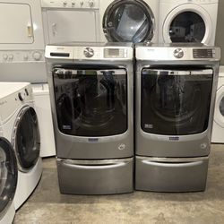 MAYTAG XL CAPACITY WASHER DRYER ELECTRIC SET