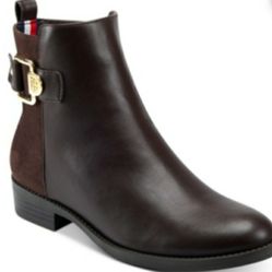 Tommy Hilfiger Booties Size 7