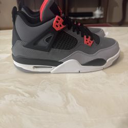 Jordan 4 Infrared Size 6.5Y