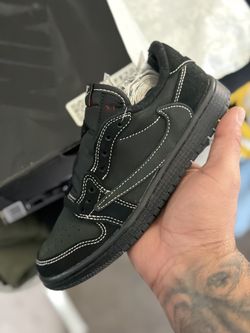 Travis Scott Jordan 1 Low