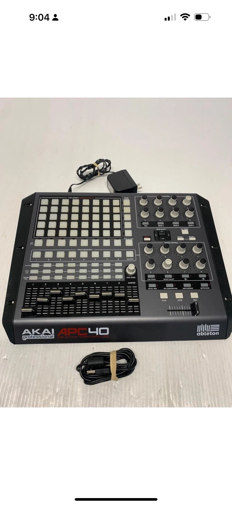 AKAI Professional APC 40 Ableton Live Performance Controller/Power Adapter/Wired