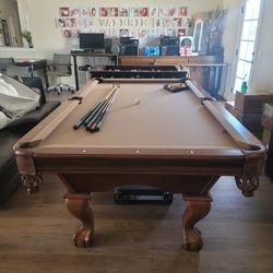 Brunswick Pool Table And Accessories 