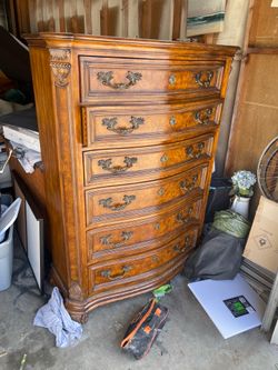 Drexel Heritage traditional 6 drawer wood dresser