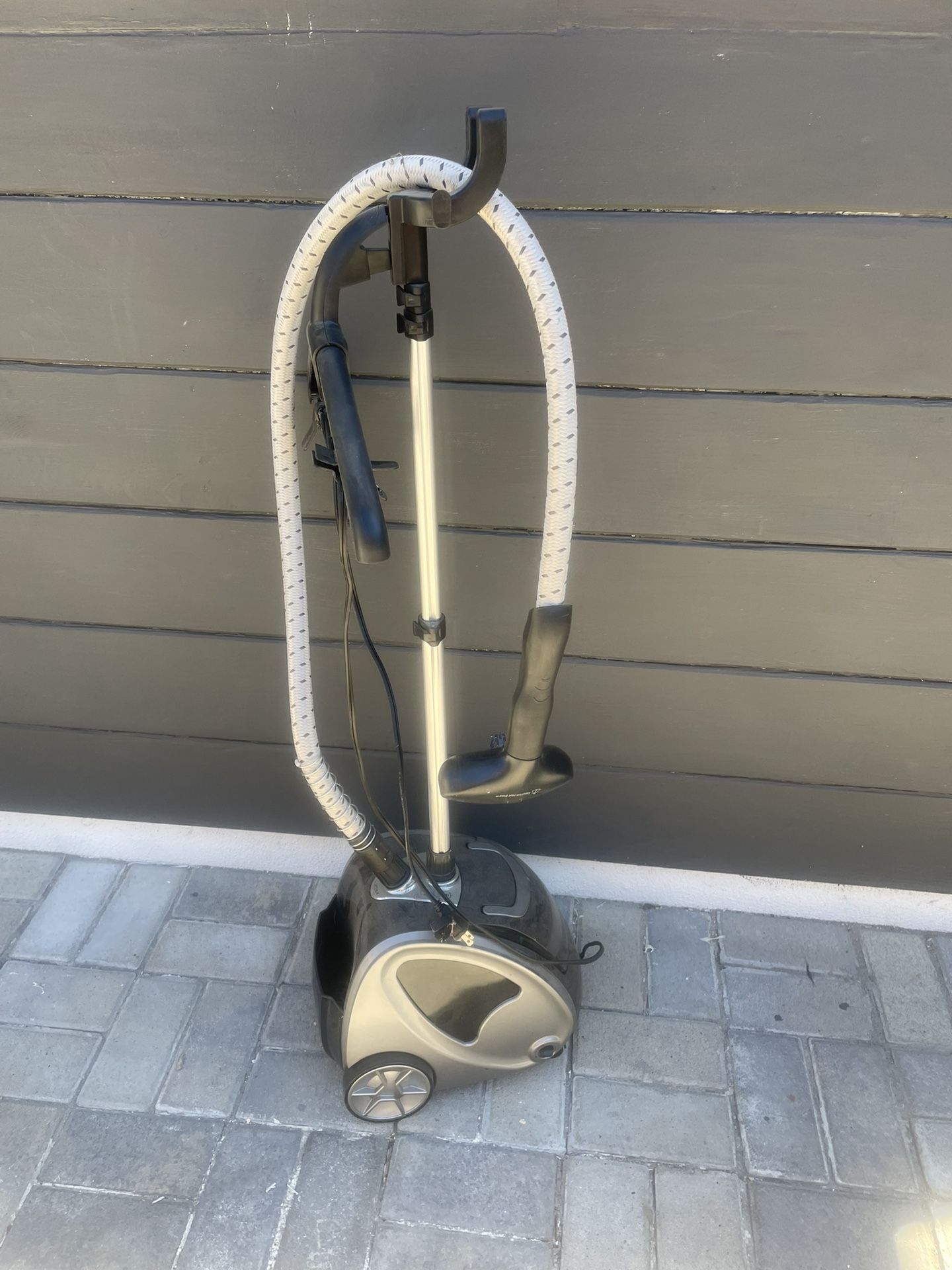 Clothes Steamer