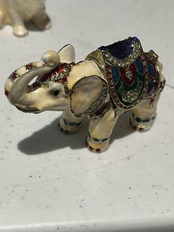 Jewelled elephant trinket box
