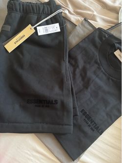 Blackmon black essentials outfit