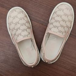 11c Michael Kors Slip On