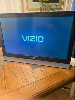 Vizio M260VA 26” LCD TV — Works Great — No Remote (Has Manual Buttons) — Used