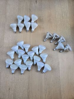 Assorted LED Flood / Recessed Can Light Bulbs