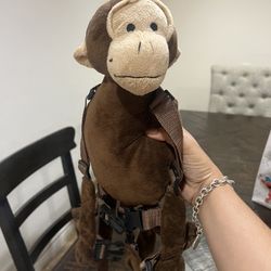 Cute monkey backpack for your little flight risk ✈️🐵