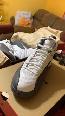 Size 8.5 still factory laced trades or cash