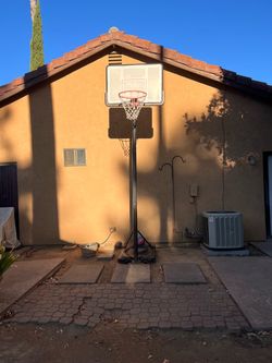 Basketball hoop