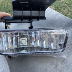 GMC 1999 Fog  Light       R