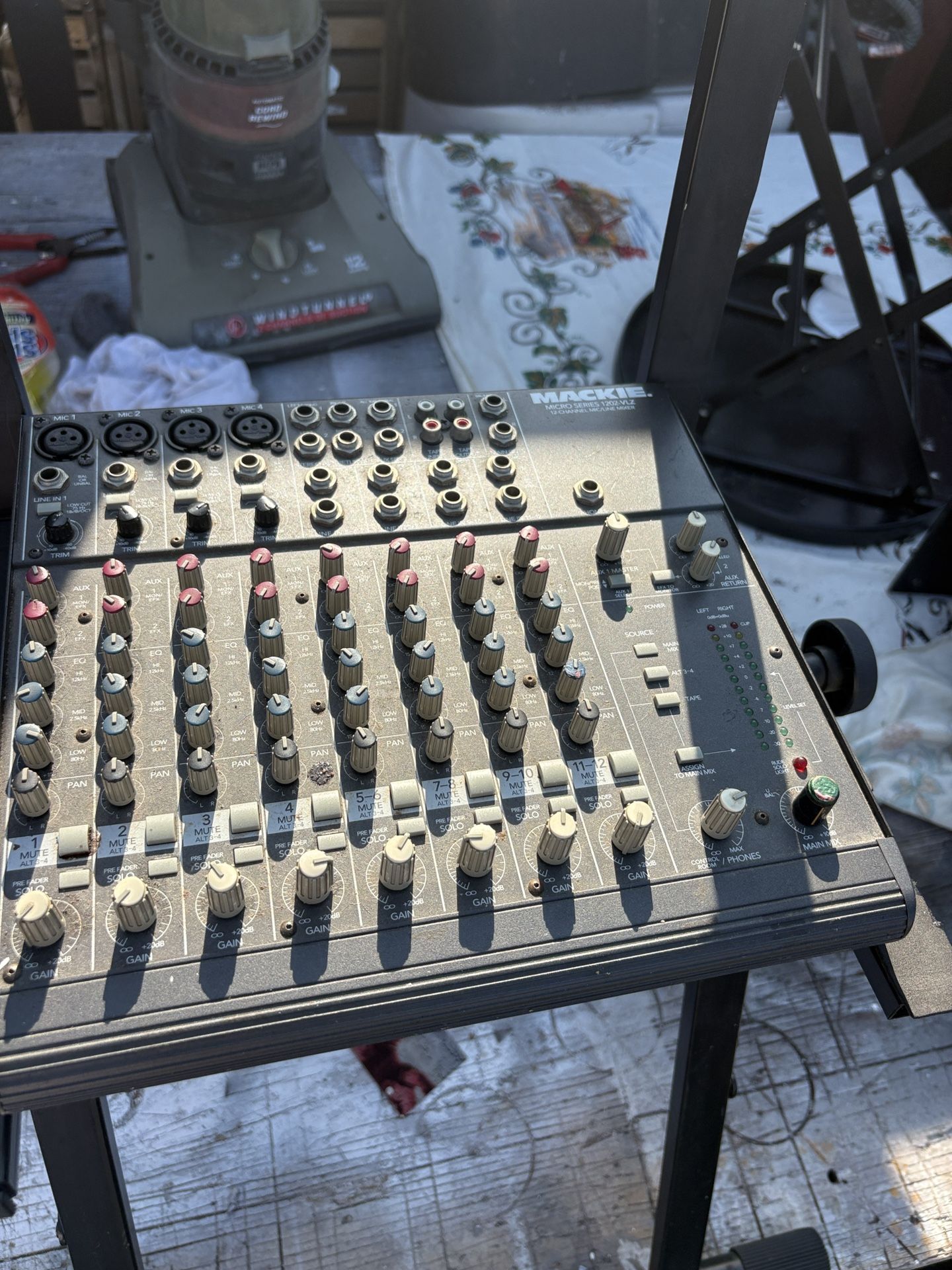 🎛️ Mackie 1202-VLZ 12-Channel Mixer – Built Like a Tank, Clean Sound! 🎚️