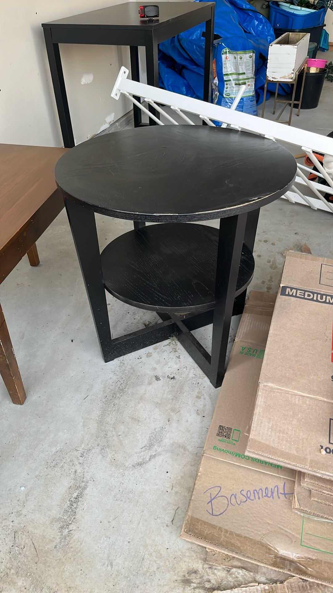 End table Free