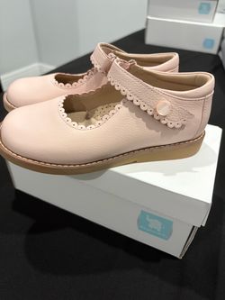 Brand New Elephantito Girls’ Mary Jane Shoes – Size 11