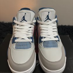Jordan 4