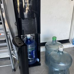 Primo Bottom-Loading Water Dispenser + 3 Five-Gallon Jugs