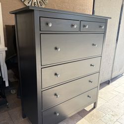 IKEA Hamnes Dresser 