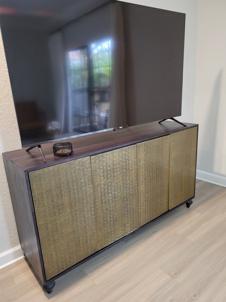 Tv Stand Or Credenza Buffet