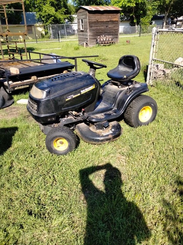  Lawnmower.42  Inch Deck  MTD YARD MACHINE  