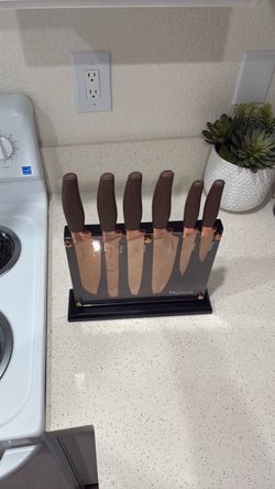 Knife Set with Acrylic Block Stand