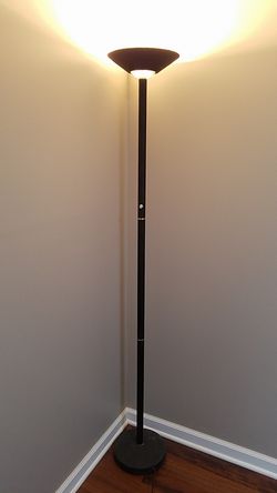 Indoor Pole Lamp. Just make an offer