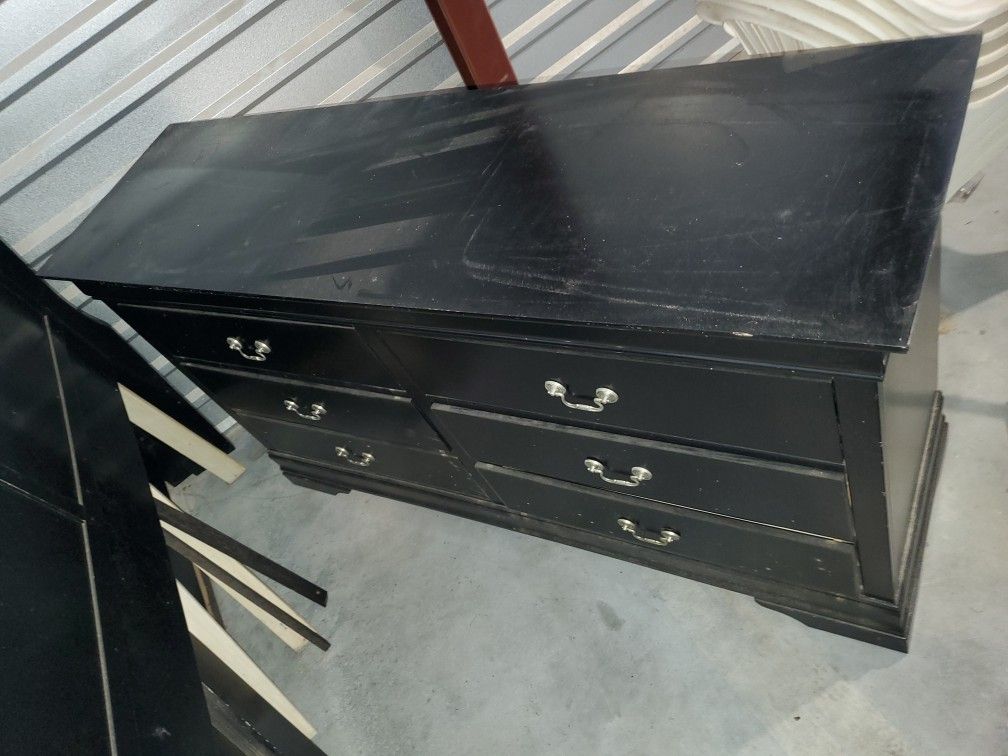 Black Dresser Queen Bed Frame And Mirror