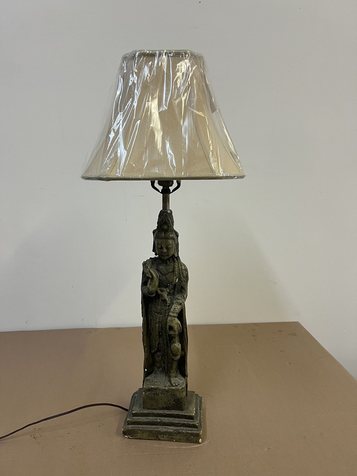 Westwood Tony Paul Vtg Hollywood Regency MCM Quan Yin Sculpture Lamps Pair