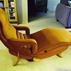 1952 Contour Massage Chair. Lounge Chaise