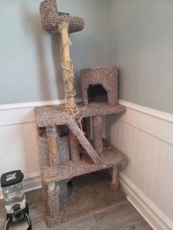 Hand made sturdy Cat Tree