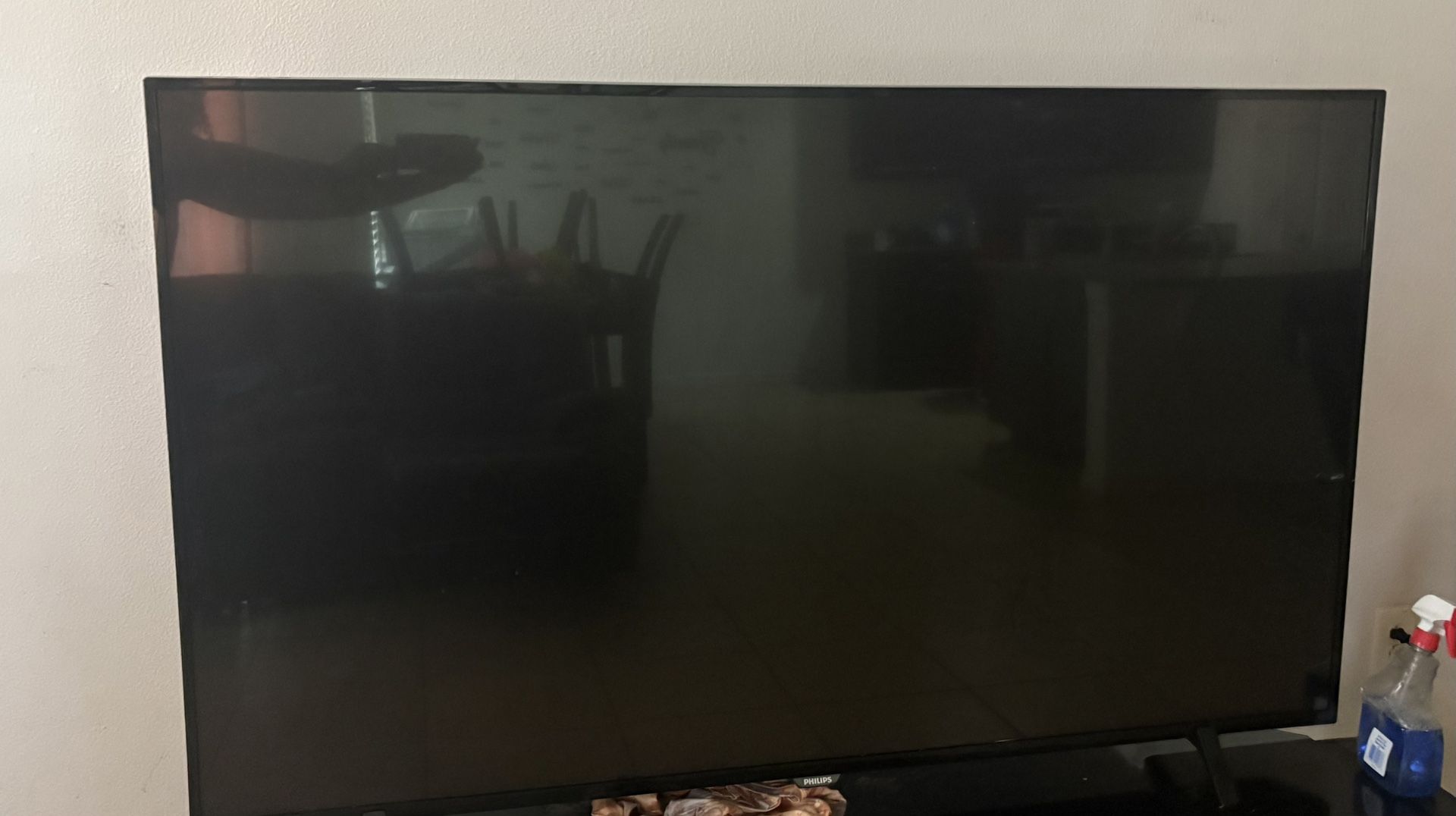 65 Philips TV