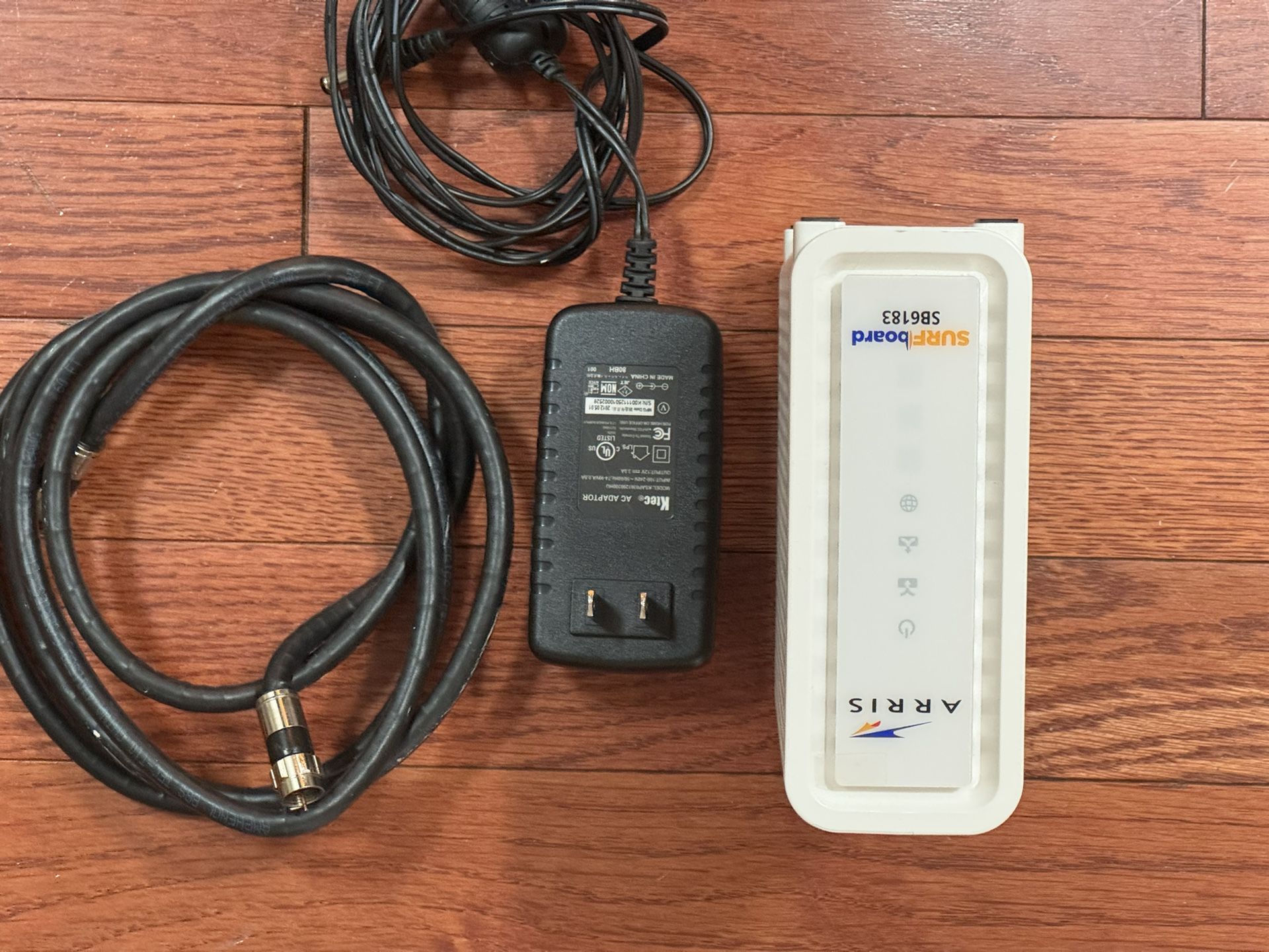 ARRIS SURFboard SB6183 DOCSIS 3.0 Cable Modem
