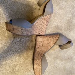 Chinese laundry Wedges Size 8