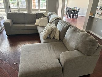 Sectional couch