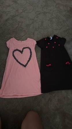 2 Girls Short Sleeve Dresses Bundle