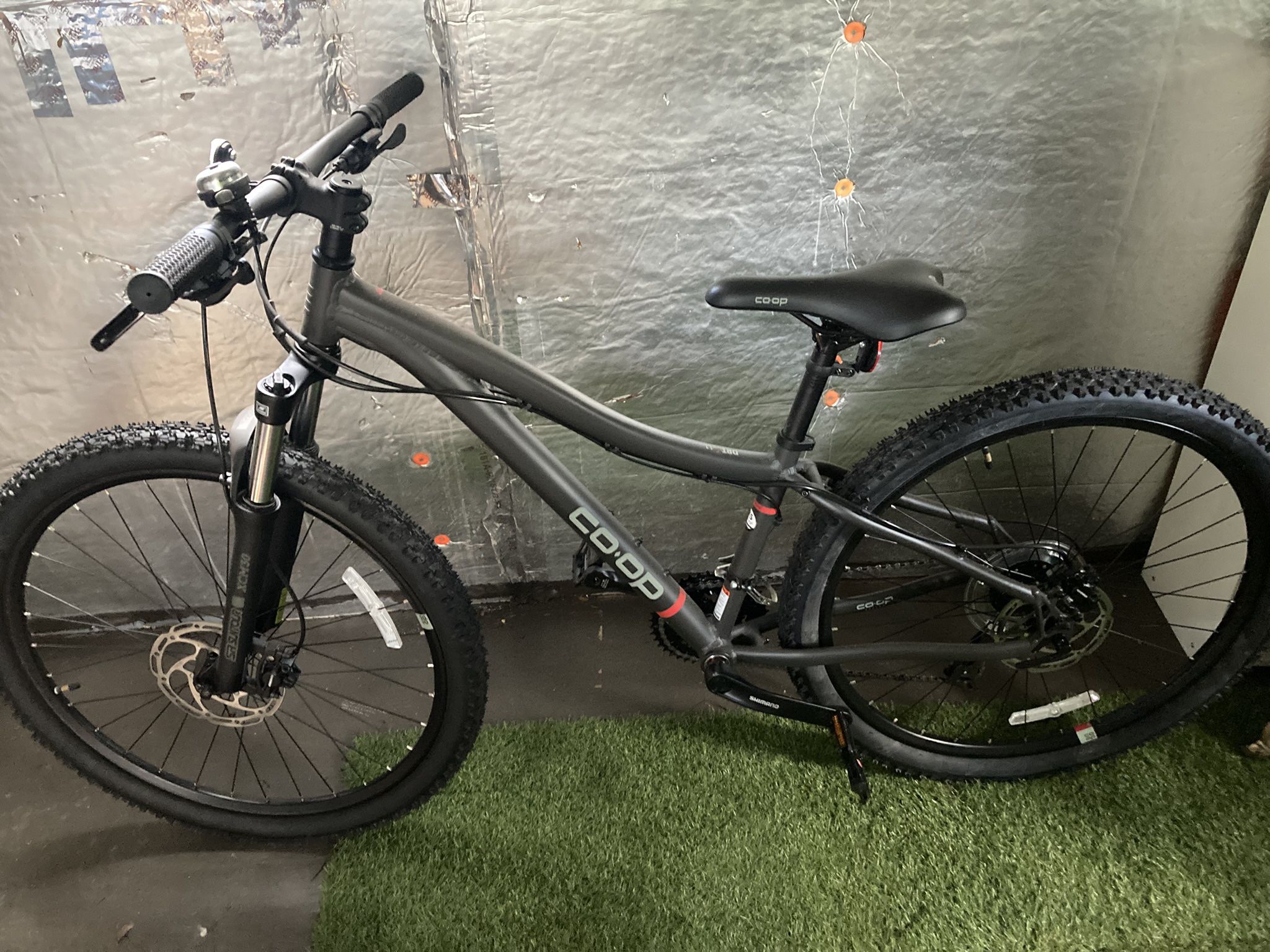 Like New REI Co Op Drt 1 Mountain Bike
