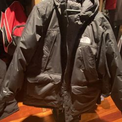 North Face Men’s McMurdo Parka-XL
